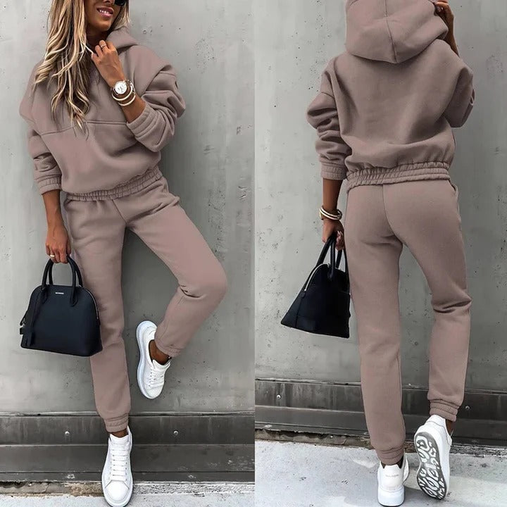 Women’s Tracksuit Set – Sportive Casual Jogging Suit, Comfortable & Stylish